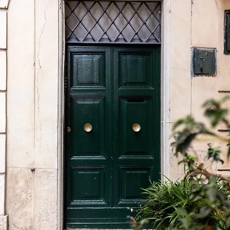 Parlamento Luxury Apartment