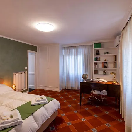 Parlamento Luxury Apartment Rome